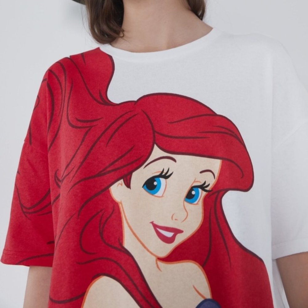Zara Red and White Ariel Graphic Tee - Picture 7 of 7